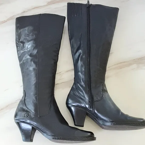 BORN Black Leather Tall Heeled Victorian Granny Core Style Boots Sz 7 W3424 H7