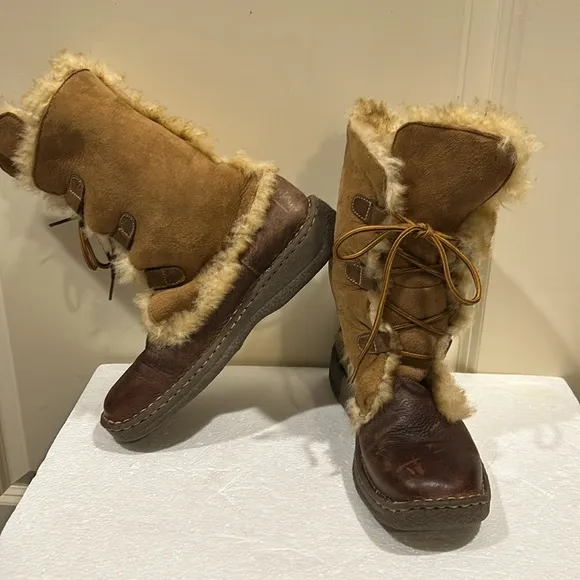 Born Leather Shearling fur Lined Lace Up Winter Boots warm &amp; cozy size 4/36