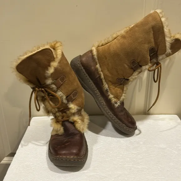 Born Leather Shearling fur Lined Lace Up Winter Boots warm &amp; cozy size 4/36