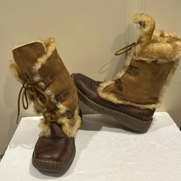 Born Leather Shearling fur Lined Lace Up Winter Boots warm &amp; cozy size 4/36