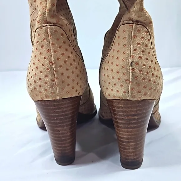 Born polkadot Tan Suede Boots Size 10