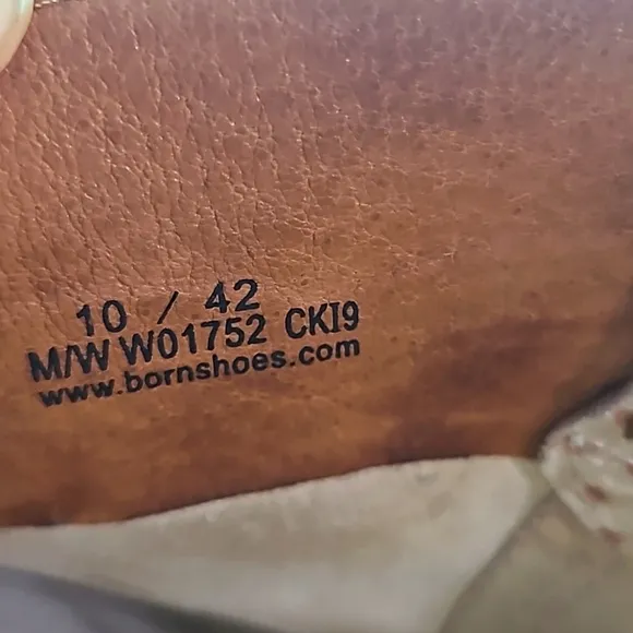 Born polkadot Tan Suede Boots Size 10