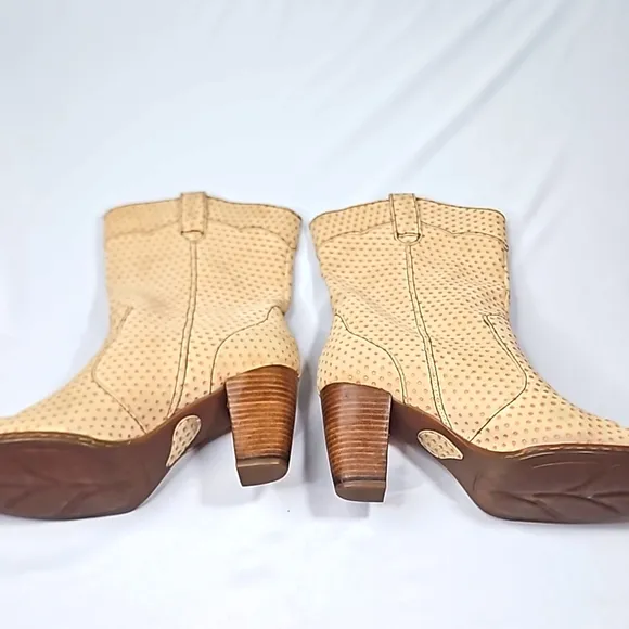 Born polkadot Tan Suede Boots Size 10