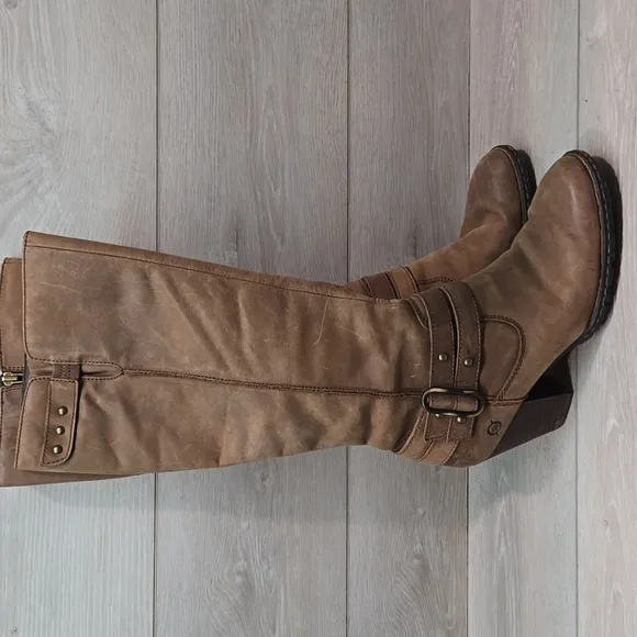 Born Women Tall Riding Leather Knee-High Boots Heels Shoes Boots Sz 8.5