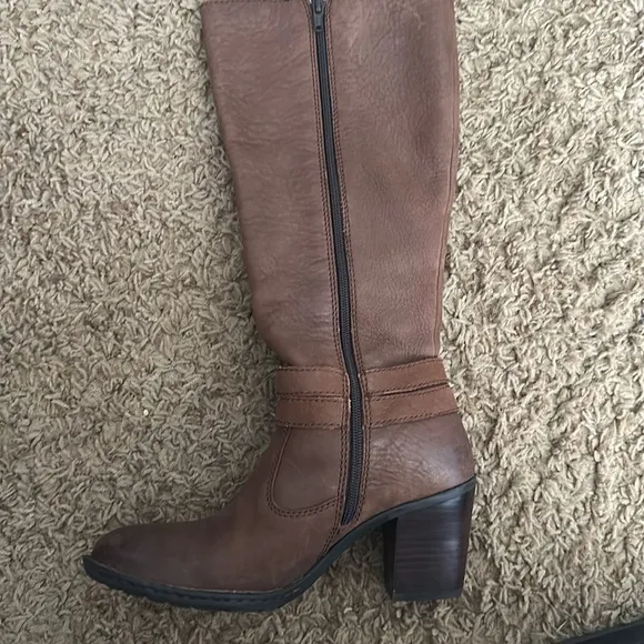 Born | Women’s D51206 NOLAH Equestrian Brown Leather Riding Boots | 7