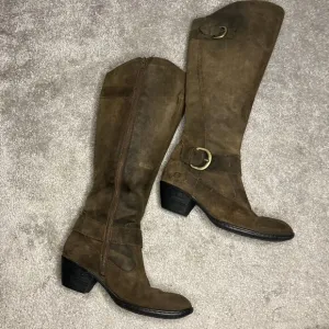 Born Womens Distressed Suede Brown Leather Riding Boots Size 7.5 Flannel Lined