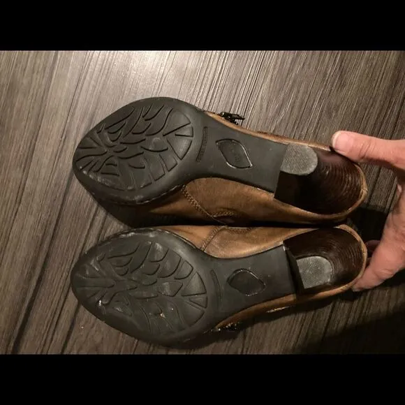 Born leather boots sz 8