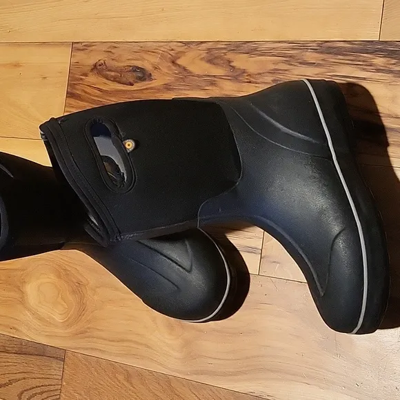 Boy Bogs Size 5 Youth