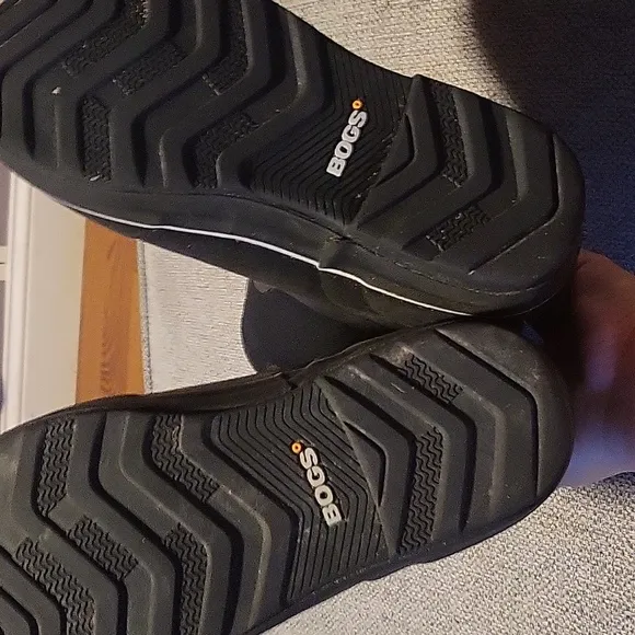 Boy Bogs Size 5 Youth