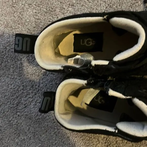 Boys UGGs BOOTS