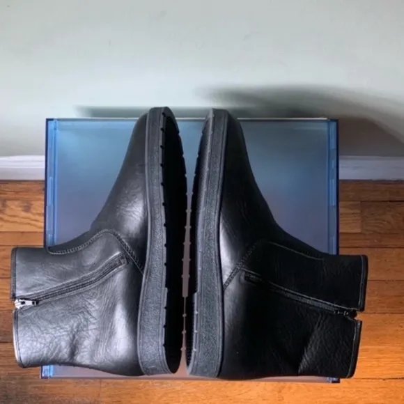 Brand New Men's Leather Upper Fur Lined Zip Winter Boots