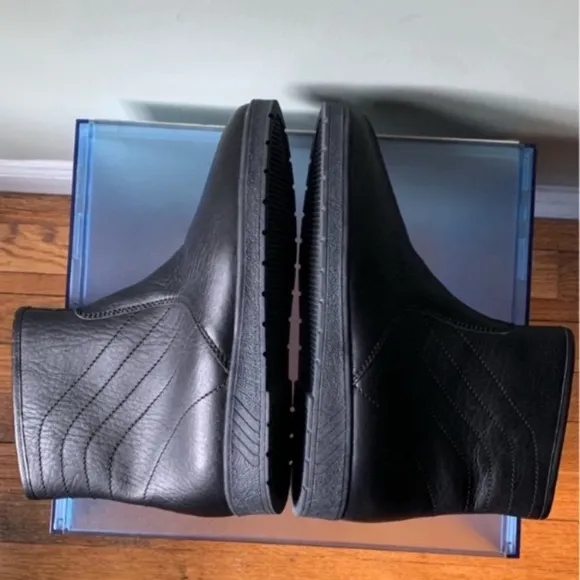 Brand New Men's Leather Upper Fur Lined Zip Winter Boots