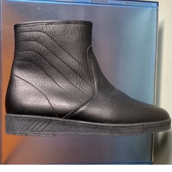 Brand New Men's Leather Upper Fur Lined Zip Winter Boots