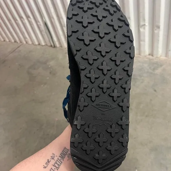 Brand new merrell hiking boots