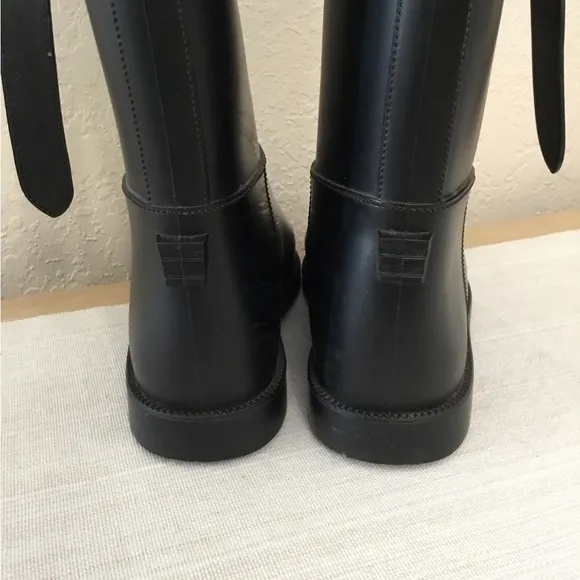 Burberry Belted Equestrian Rain Boots size 36