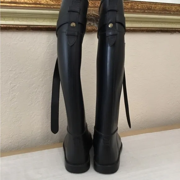 Burberry Belted Equestrian Rain Boots size 36