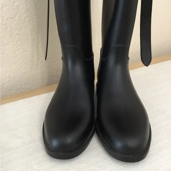 Burberry Belted Equestrian Rain Boots size 36
