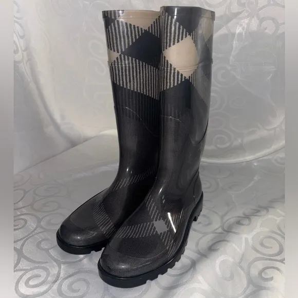 Burberry Black and Gray Winter Rain Boots with Argyle Design