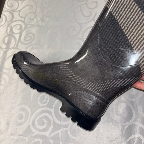 Burberry Black and Gray Winter Rain Boots with Argyle Design