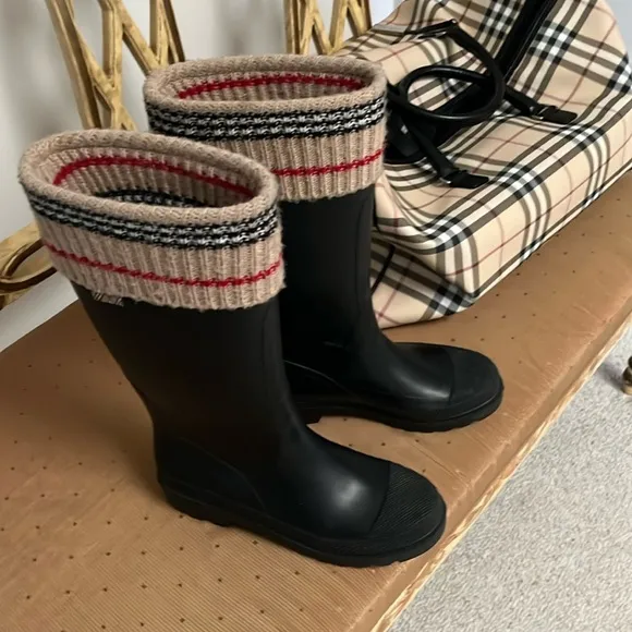 Burberry Knit Too Black and Cream Winter Rain Boots