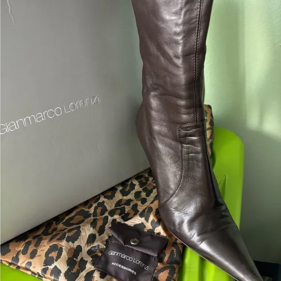 Butter soft Chocolate Brown leather boots. Worn once and in great condition