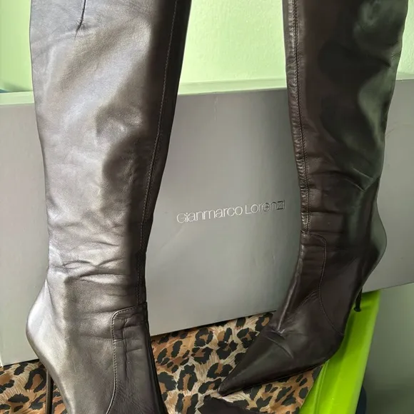 Butter soft Chocolate Brown leather boots. Worn once and in great condition