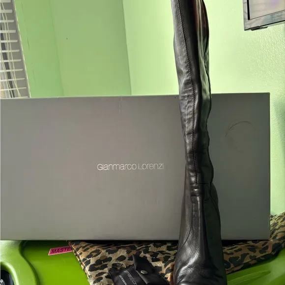 Butter soft Chocolate Brown leather boots. Worn once and in great condition
