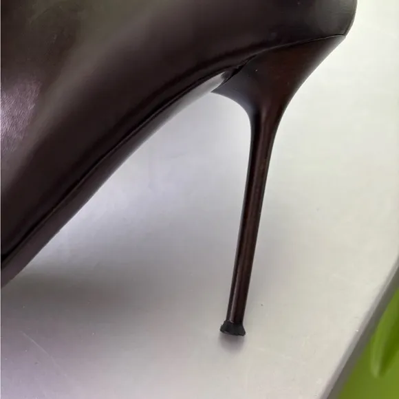 Butter soft Chocolate Brown leather boots. Worn once and in great condition