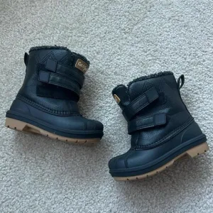Cat and Jack kids snow boots Cat &amp; Jack