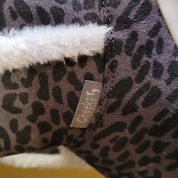 Cheeks Tony Little Gray Whimsgoth Cheetah Print Fit Body Sport Boots Size 9 NWT