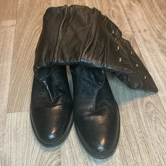 Cheo Woman’s Leather Cowboy Style Boots Size 39