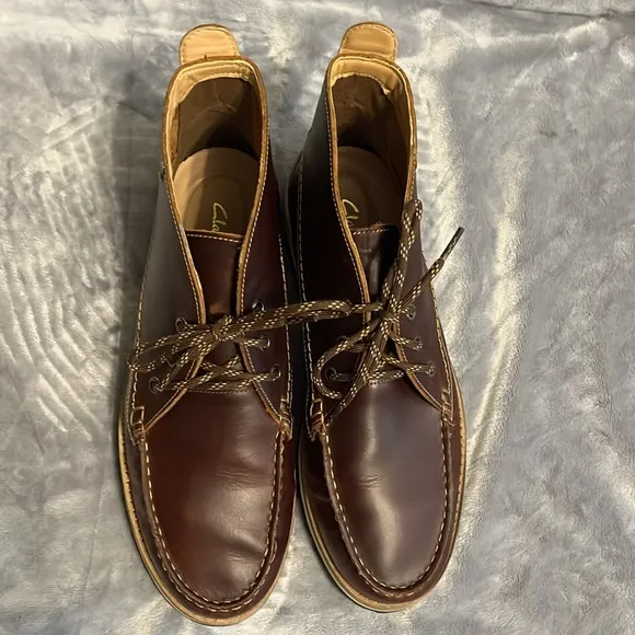 Clarks Durston Mid Beeswax Leather Lace-Up Boot