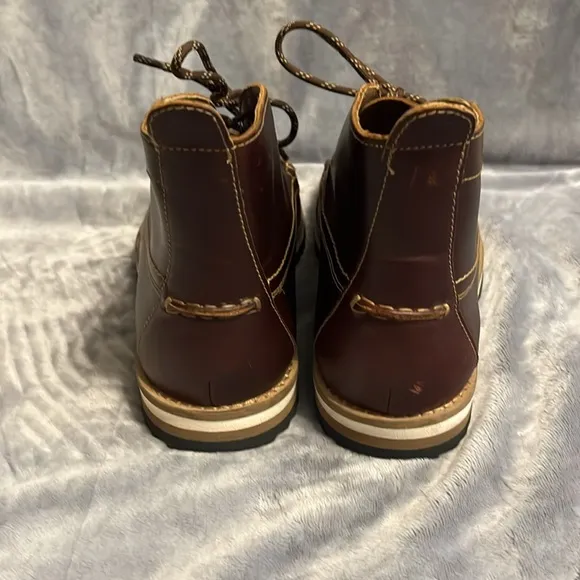Clarks Durston Mid Beeswax Leather Lace-Up Boot