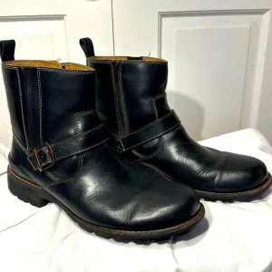 Clark’s EUC Black Leather Men's Boots