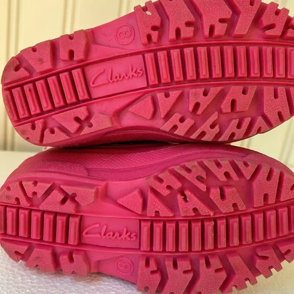 Clark’s kids slip in snow winter boots faux fur lined toddler girls size 8 pink