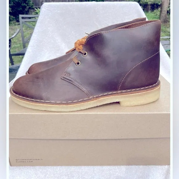 Clarks Men's Brown Leather Desert Boots; Size 11, Beeswax Leather; like new!
