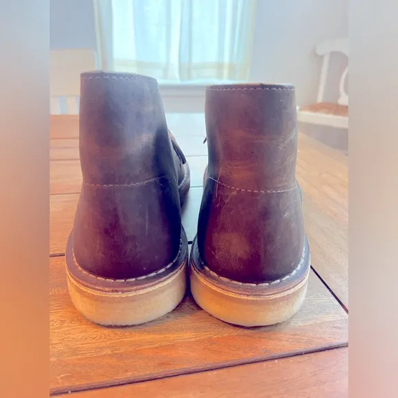 Clarks Men's Brown Leather Desert Boots; Size 11, Beeswax Leather; like new!