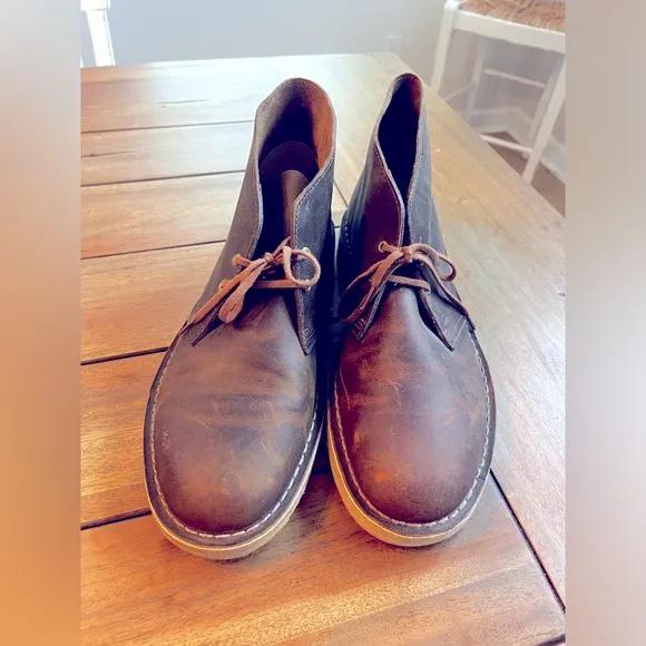 Clarks Men's Brown Leather Desert Boots; Size 11, Beeswax Leather; like new!