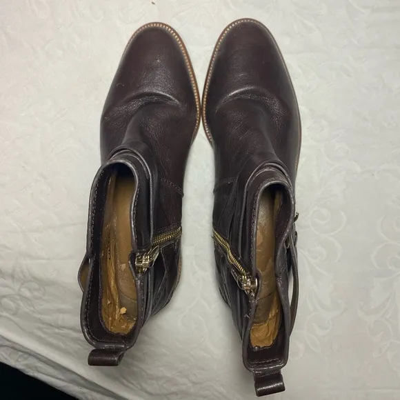 COACH Lannah Ankle Booties Boots Women’s 5.5 B Regular Width Leather? I think