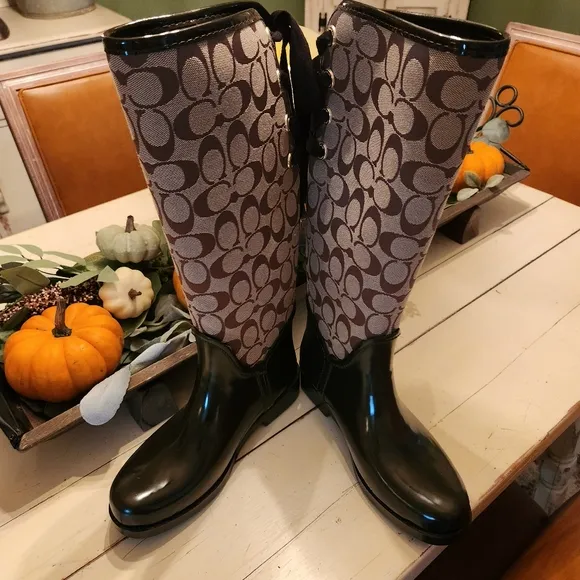 Coach Tristee Signature Logo Lace Up Rain Boots Size 6