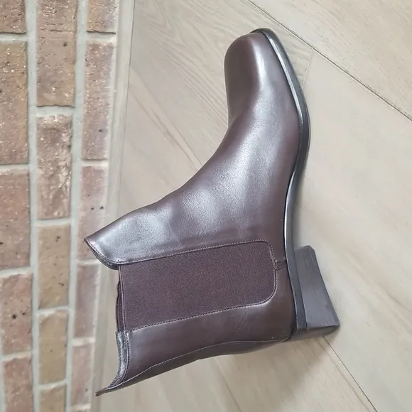 COLE HAAN Womens brown leather ankle boots y2k
