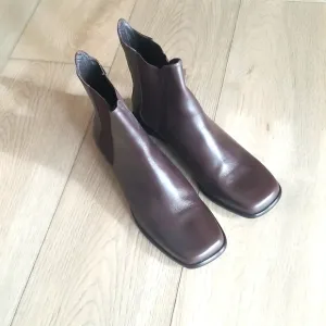 COLE HAAN Womens brown leather ankle boots y2k