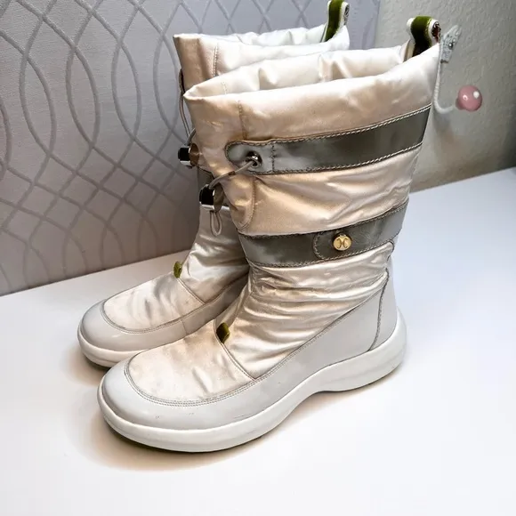 Cole Haan Women’s Sz 6B White Gray Puffer Winter Boots D18055