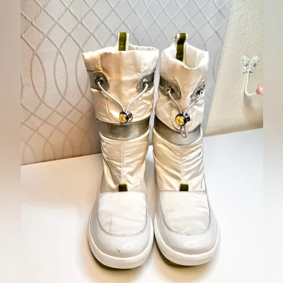 Cole Haan Women’s Sz 6B White Gray Puffer Winter Boots D18055