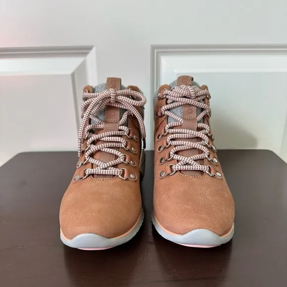 Cole Haan Zerogrand Omni Hiker Waterproof Birch Beige Fleece Lined 7.5