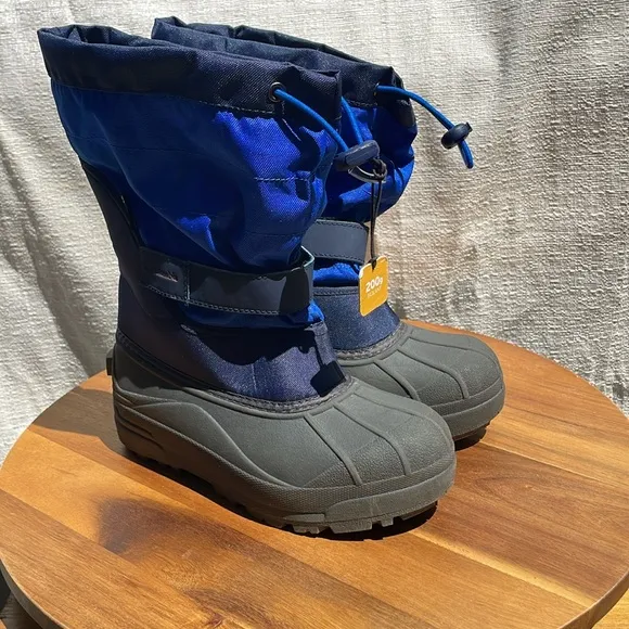 Columbia Big Kids’ Powderbug Plus II Snow Boot Size 4