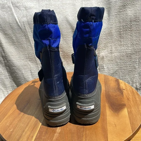 Columbia Big Kids’ Powderbug Plus II Snow Boot Size 4