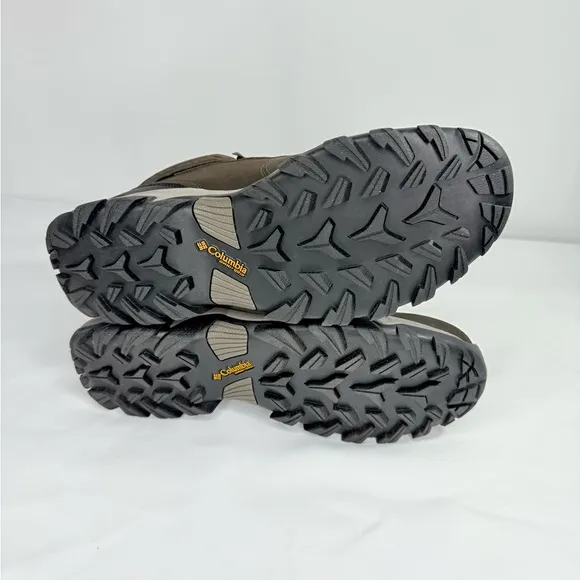 Columbia Men’s Newton Ridge Plus II Waterproof Hiking Boots. Brown. Size…