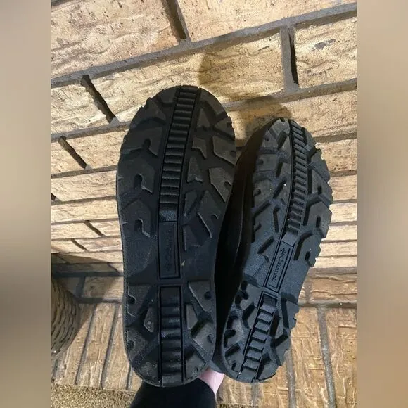 Columbia size 6 snow boots