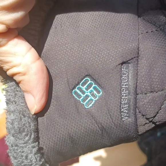 COLUMBIA Waterproof 200 Gram Insulation Winter Boots Teal Black Womens Size 7